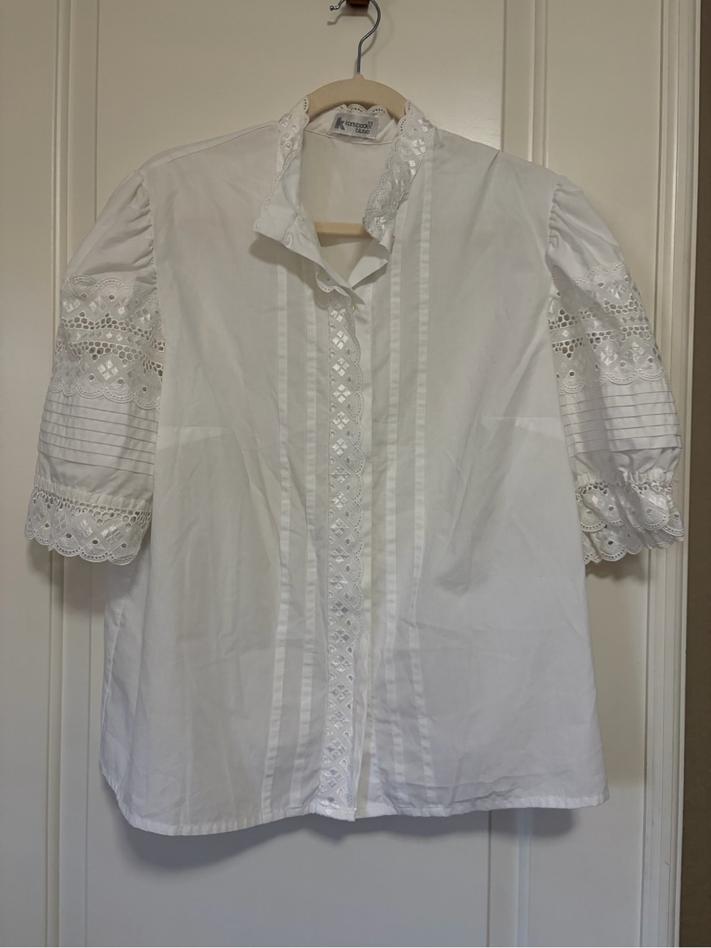 🤍Vintage 70s 80s German White Eyelet Lace Puff Sleeve Blouse🤍